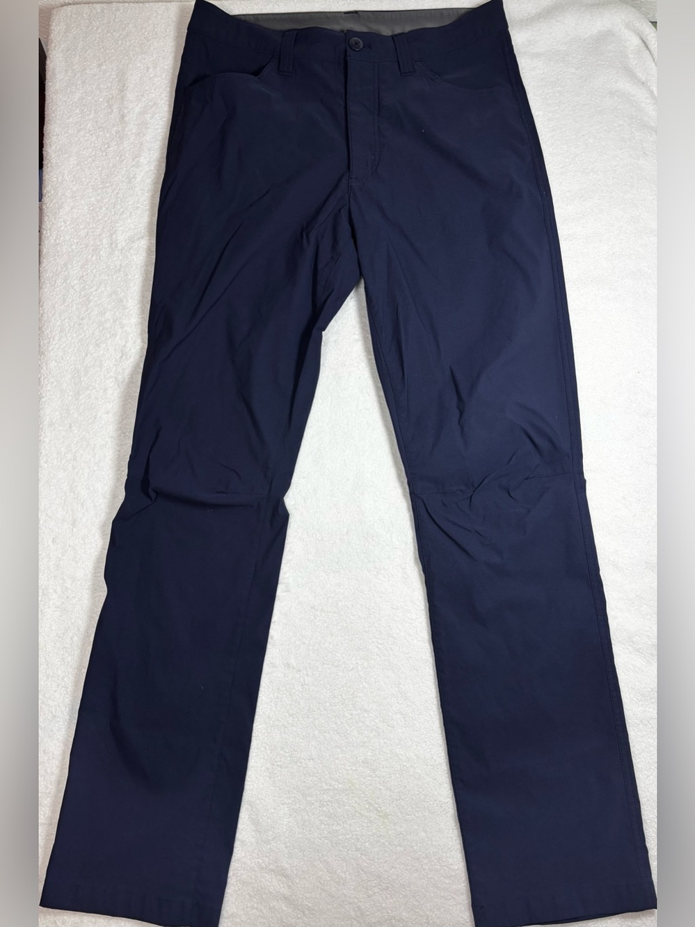 Eddie Bauer Men’s Navy Nylon Spandex Pants Size 32x34 Lightweight Stretch EUC